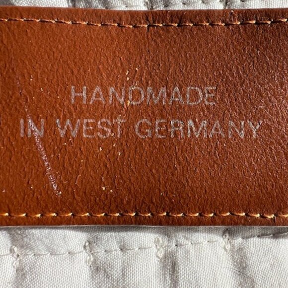 VINTAGE Luc Benoit Brown Crocodile Embossed Leather Woman's Belt - Picture 5 of 9